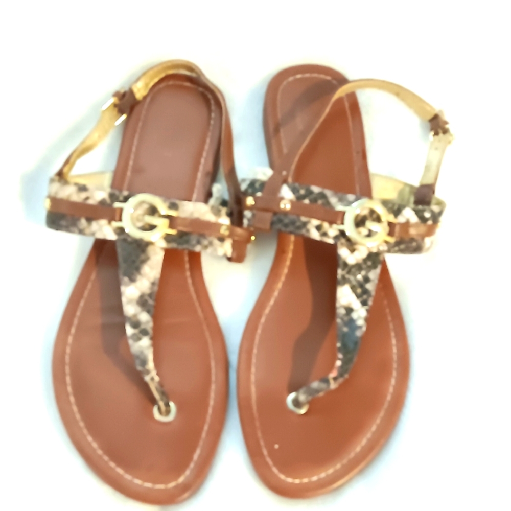 Women T Strap Logo Guess Sandals.